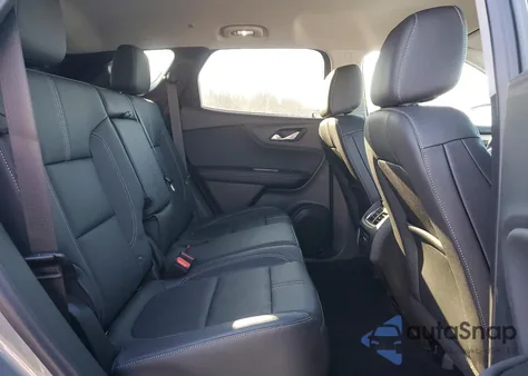 2025 Chevrolet Blazer 3Lt z USA, uszkodzony, nr VIN 3GNKBJRS0SS180791